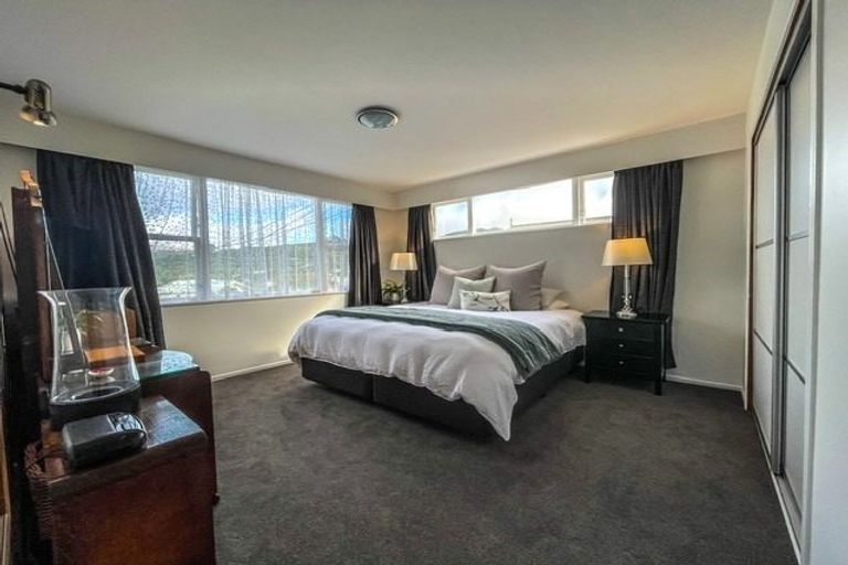 Photo of property in 2/8 Reading Street, Karori, Wellington, 6012