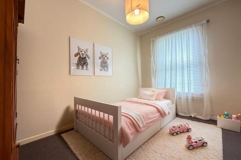 Photo of property in 37 Connaught Terrace, Brooklyn, Wellington, 6021