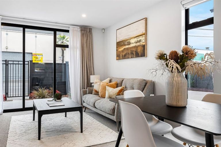 Photo of property in 8/10 New Brighton Road, Shirley, Christchurch, 8061