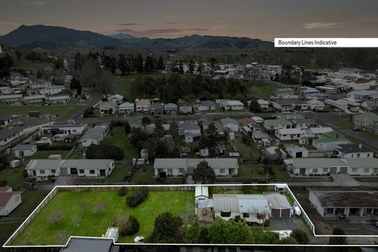 Photo of property in 13 Bradley Street, Paeroa, 3600