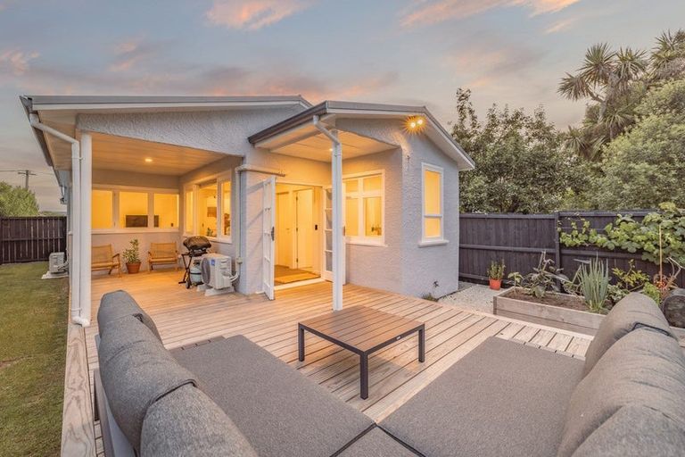 Photo of property in 12a Cradock Street, South New Brighton, Christchurch, 8062