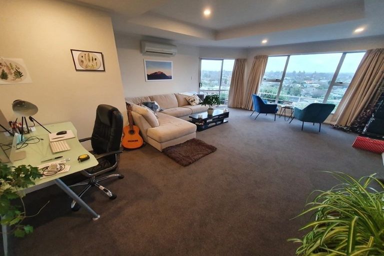 Photo of property in 8 Woodlau Rise, Huntsbury, Christchurch, 8022