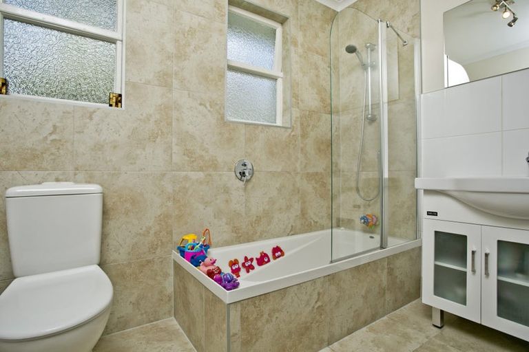 Photo of property in 1/107 Bayswater Avenue, Bayswater, Auckland, 0622