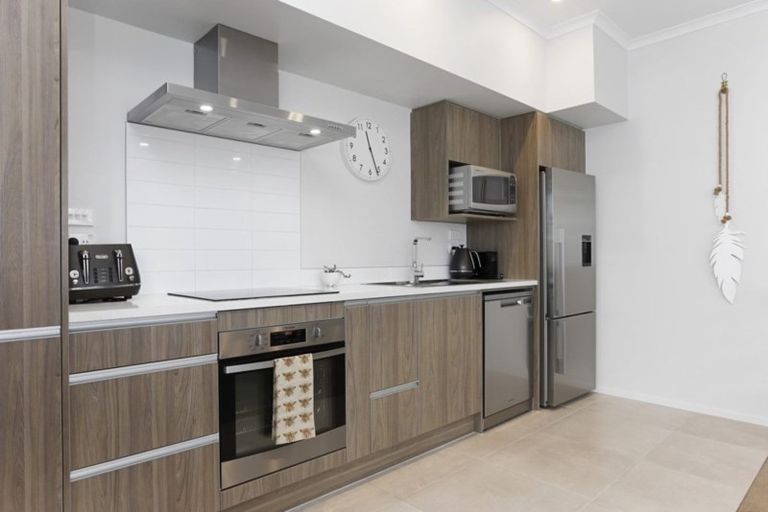 Photo of property in 21 Tuatua Road, Hobsonville, Auckland, 0616