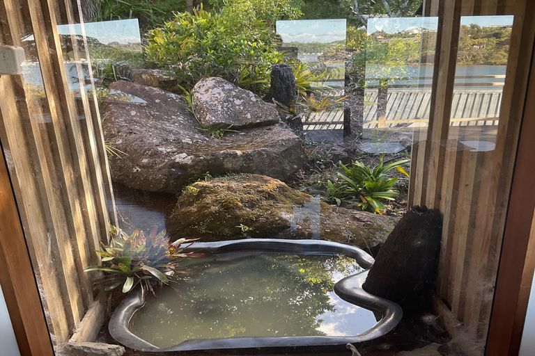 Photo of property in 18 Beach Street, Sandspit, Warkworth, 0982