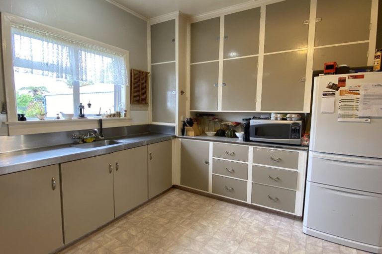 Photo of property in 15 Neptune Street, Dannevirke, 4930