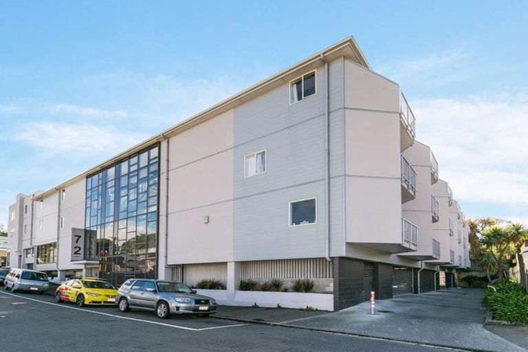 Photo of property in Luxford Villas, 115/72 Herald Street, Berhampore, Wellington, 6023