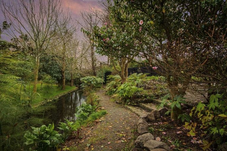 Photo of property in 142 Fendalton Road, Fendalton, Christchurch, 8052