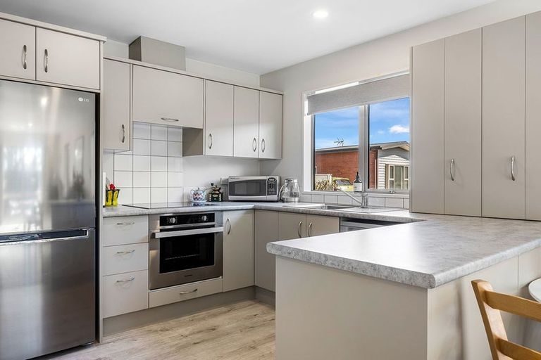 Photo of property in 2/25 Tilford Street, Woolston, Christchurch, 8062