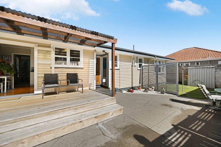 Photo of property in 26 Walsh Street, Forest Lake, Hamilton, 3200