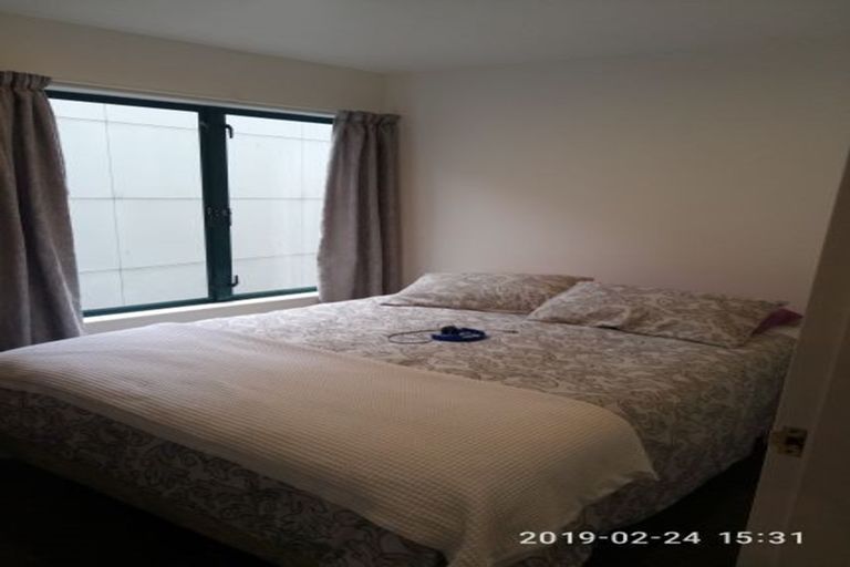Photo of property in Courtenay Apartments, 412/120 Courtenay Place, Te Aro, Wellington, 6011