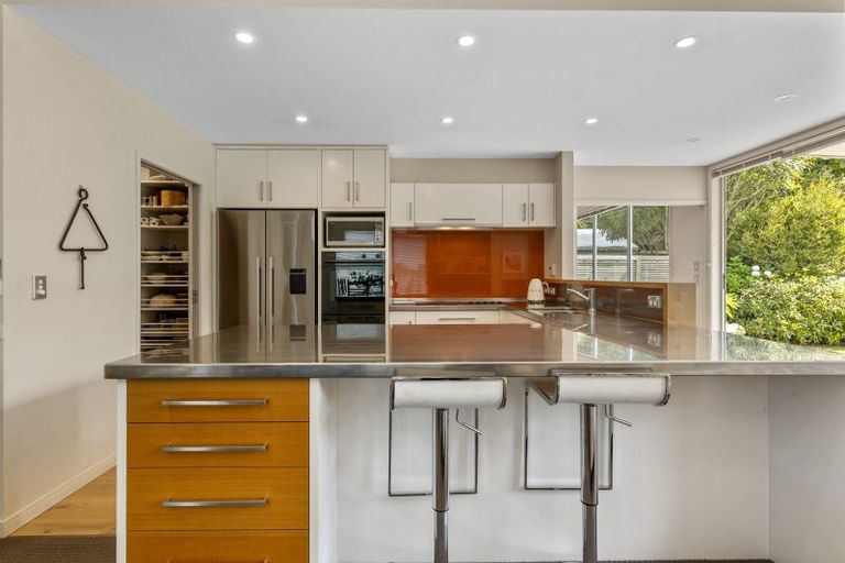 Photo of property in 10 Olivia Street, Stratford, 4332