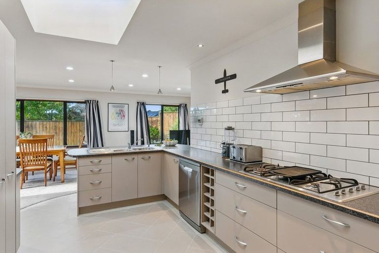 Photo of property in 5 Cadastral Court, Paraparaumu, 5032