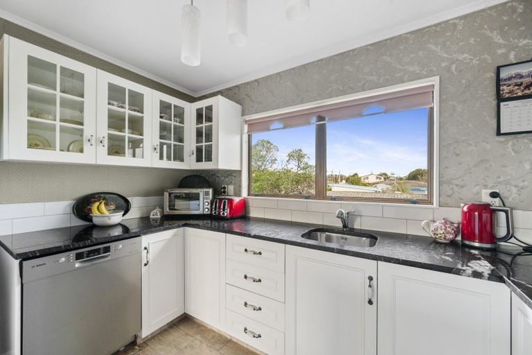 Photo of property in 150a Charles Street, Westshore, Napier, 4110