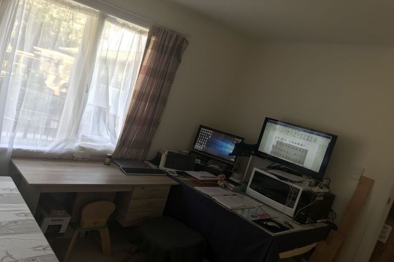 Photo of property in 135 Ennis Avenue, Pakuranga Heights, Auckland, 2010