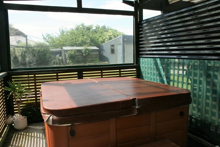 Photo of property in 17 Thames Street, Mosgiel, 9024