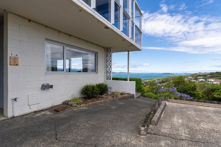 Photo of property in 14 Wattle Grove, Maungaraki, Lower Hutt, 5010