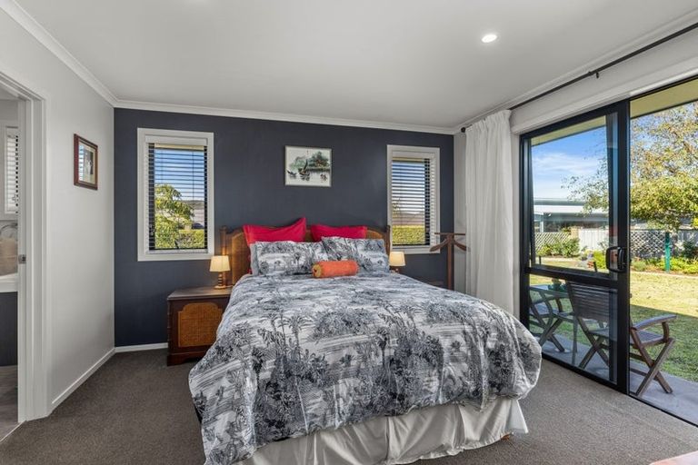 Photo of property in 15 Admiralty Drive, Haruru, 0204