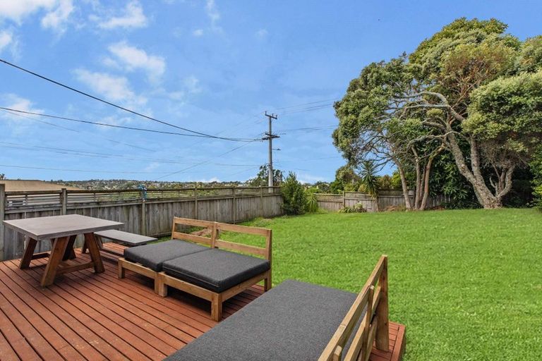 Photo of property in 1/16 Stanley Road, Glenfield, Auckland, 0629