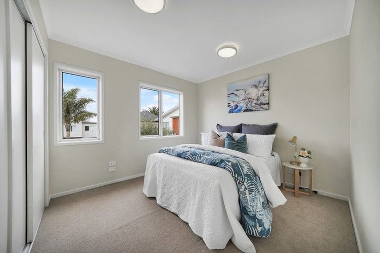 Photo of property in 60 Station Street, Hobsonville, Auckland, 0616