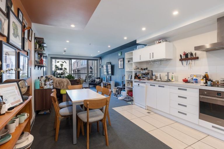 Photo of property in Monument Apartments, 3c/245 Wakefield Street, Te Aro, Wellington, 6011