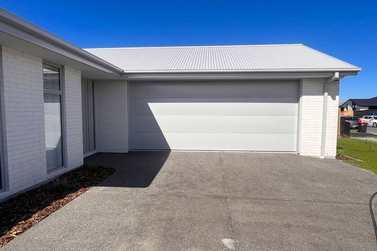 Photo of property in 29 Selfe Crescent, Burwood, Christchurch, 8083