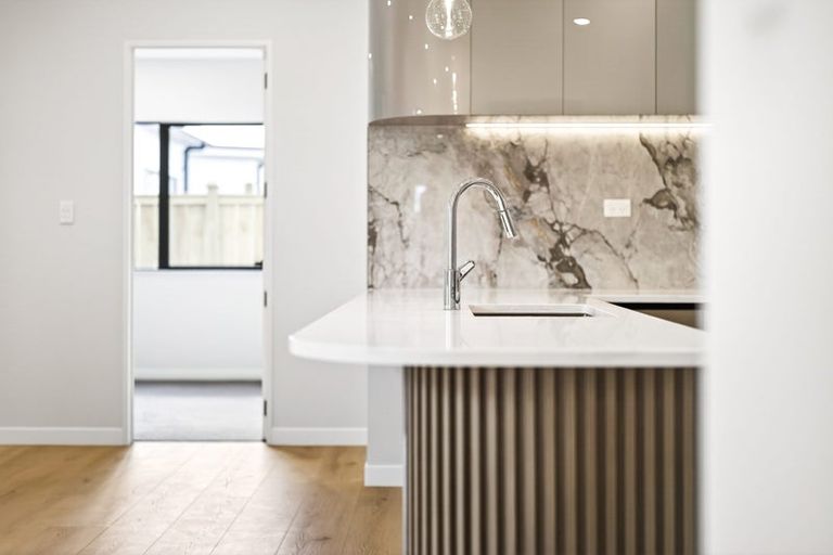 Photo of property in 10 Piko Road, Opaheke, 2113