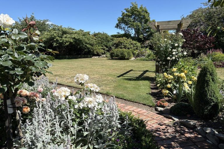 Photo of property in 71 Lynch Road, Levels, Timaru, 7973