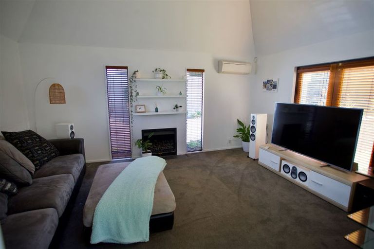 Photo of property in 88 Merivale Lane, Merivale, Christchurch, 8014