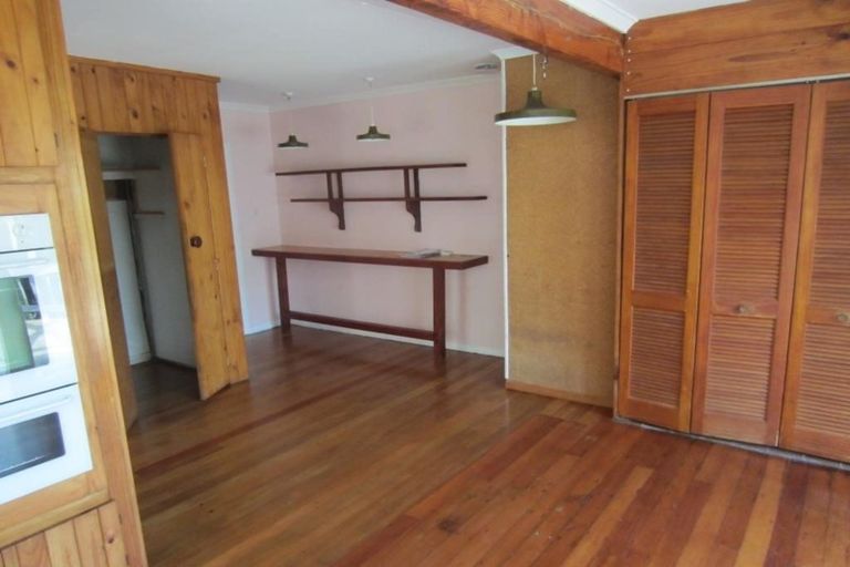 Photo of property in 3 Frederick Street, Tawa, Wellington, 5028
