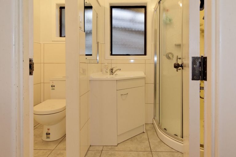 Photo of property in 6 Glen Road, Ranui, Auckland, 0612