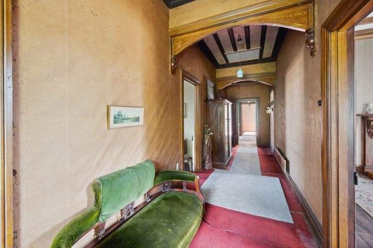 Photo of property in 1420 Karamu Road North, Mayfair, Hastings, 4122