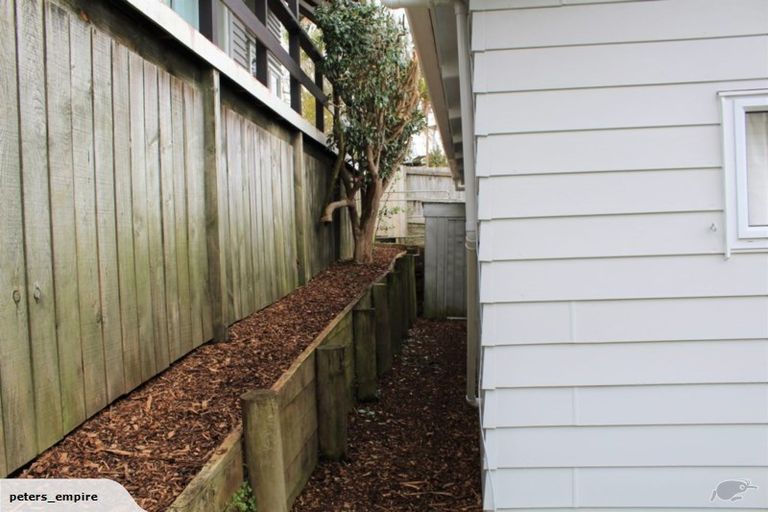 Photo of property in 3/60 Roberton Road, Avondale, Auckland, 1026