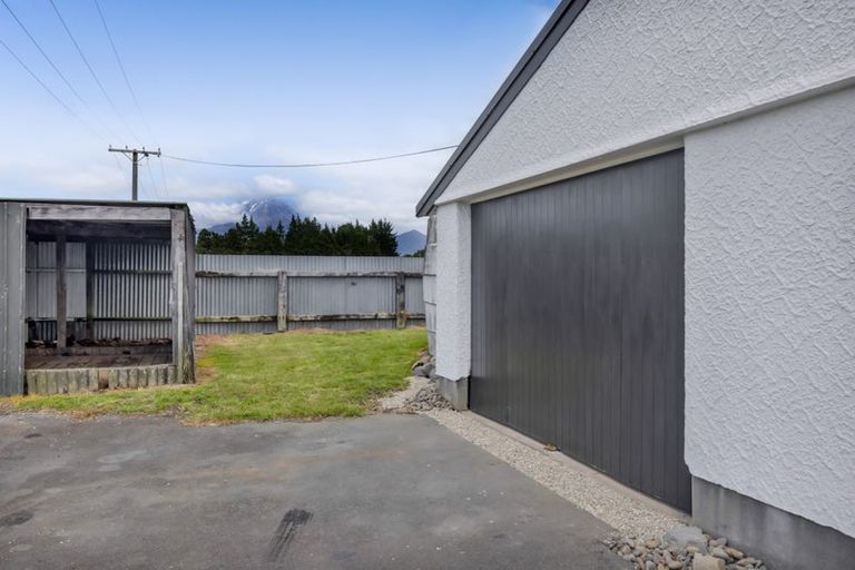 Photo of property in 1138 Junction Road, Egmont Village, Inglewood, 4386