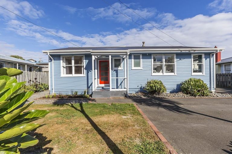 Photo of property in 76 Te Pene Avenue, Titahi Bay, Porirua, 5022