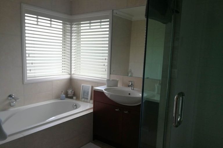 Photo of property in 5 Hinau Road, Karaka, Papakura, 2113