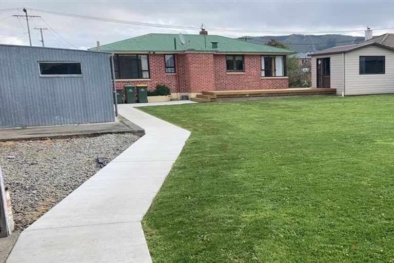 Photo of property in 11 Rugby Street, Waimate, 7924