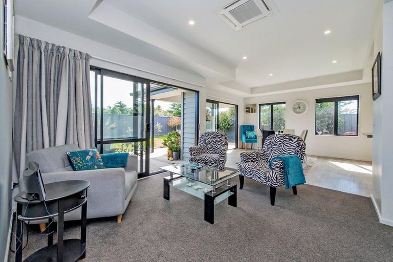 Photo of property in 10 Chedworth Court, Rolleston, 7615