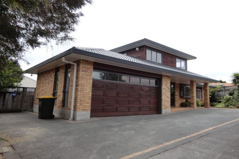 Photo of property in 8 Dunn Place, Farm Cove, Auckland, 2010