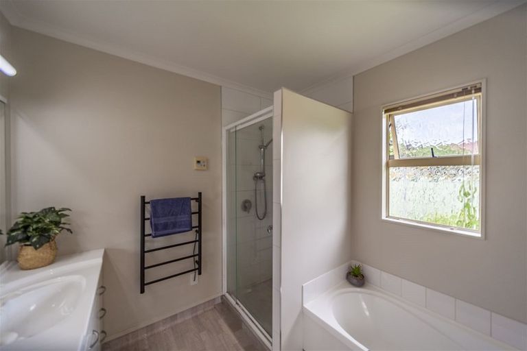 Photo of property in 91b Kensington Drive, Taradale, Napier, 4112