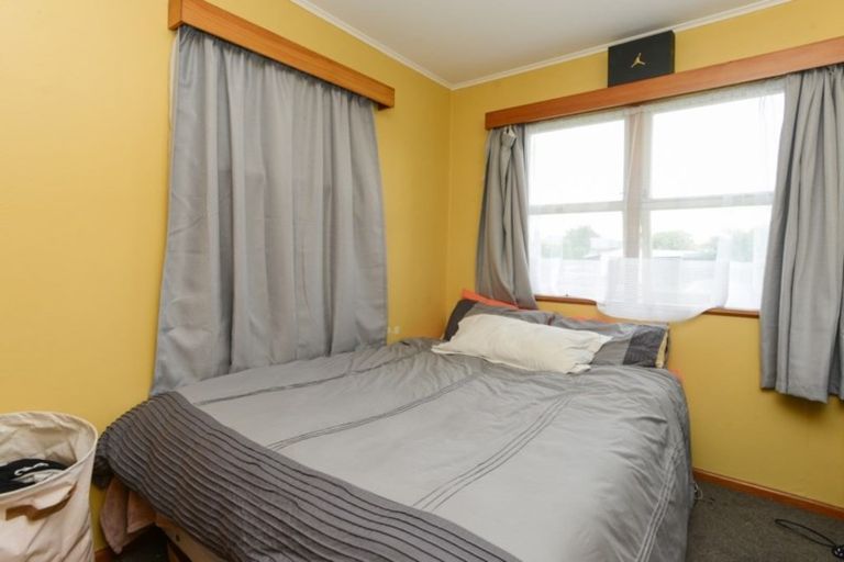 Photo of property in 12 Ireland Place, Pirimai, Napier, 4112