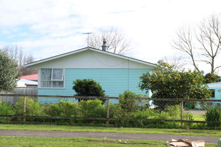 Photo of property in 22 Cramond Drive, Mangere East, Auckland, 2024