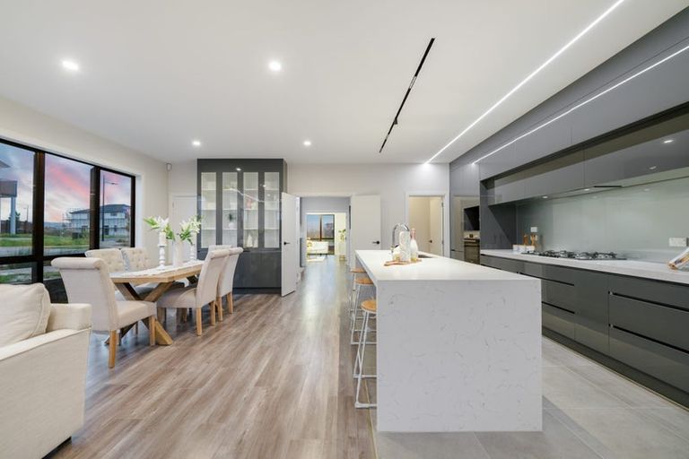 Photo of property in 45 Evergreen Parade, Rosehill, Papakura, 2113