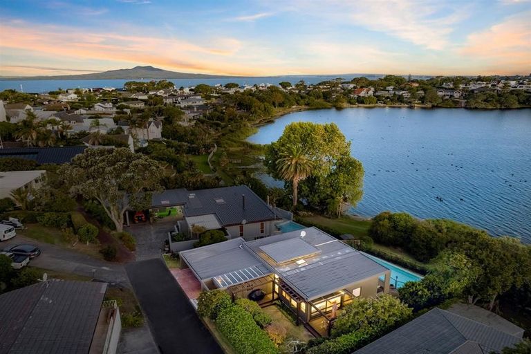 Photo of property in 47 Sylvan Park Avenue, Milford, Auckland, 0620