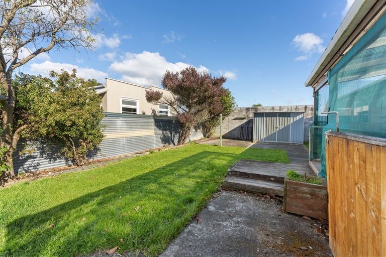 Photo of property in 8 Rutland Place, Milson, Palmerston North, 4414
