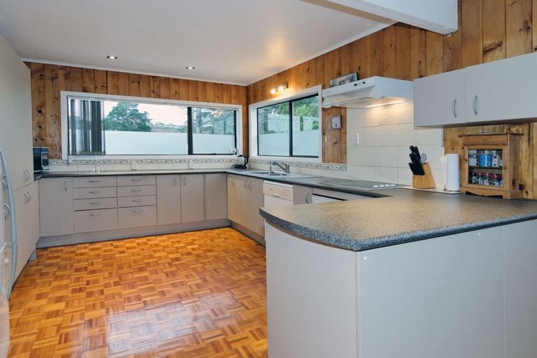 Photo of property in 6 Glen Road, Ranui, Auckland, 0612