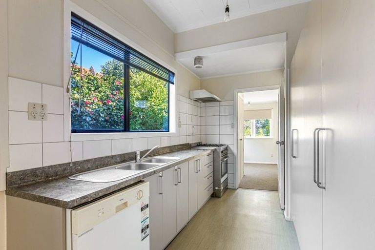 Photo of property in 1 Momona Road, Greenlane, Auckland, 1051