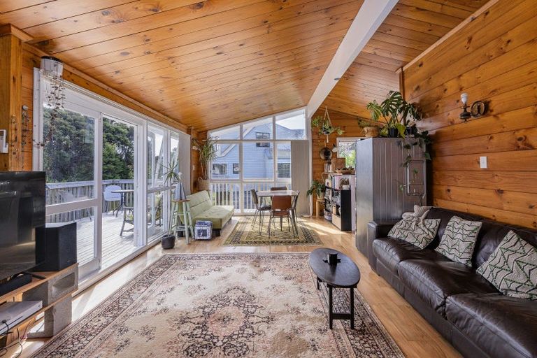 Photo of property in 15 Rabbit Way, Whitianga, 3510