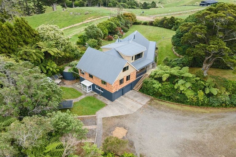 Photo of property in 890a Otaraoa Road, Tikorangi, Waitara, 4383