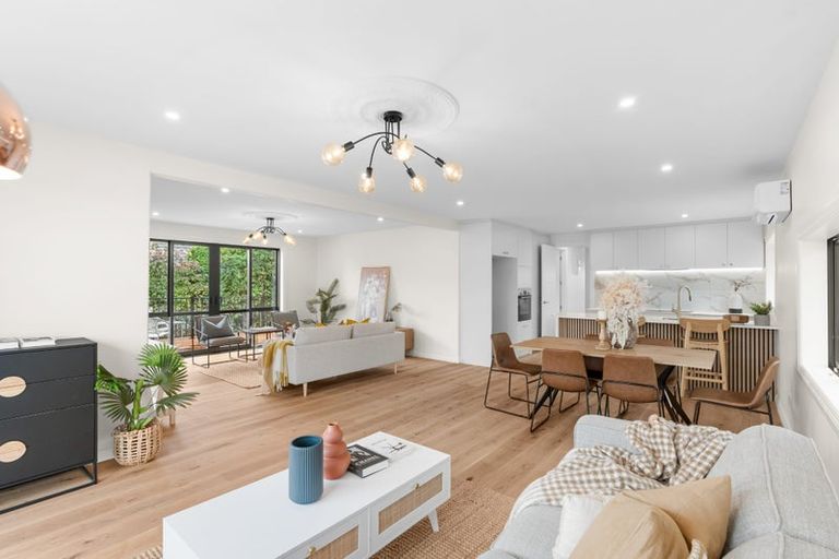 Photo of property in 16 Chepstow Avenue, Fendalton, Christchurch, 8052